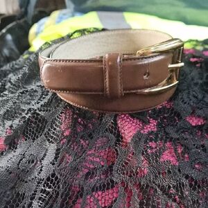 1996 Liz Claiborne Brown Leather Belt Size M. 33.5" Long